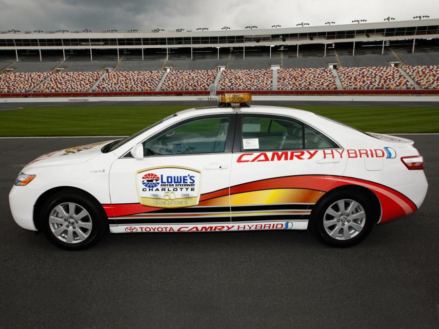  Toyota Camry Hybrid NASCAR Sprint Cup Pace Car 2009 года  (фото 2 из 3)